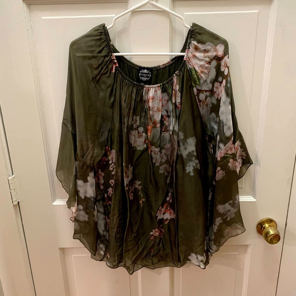 ⚜️ Le Marais Silk Flutter Sleeve Peasant Top ⚜️